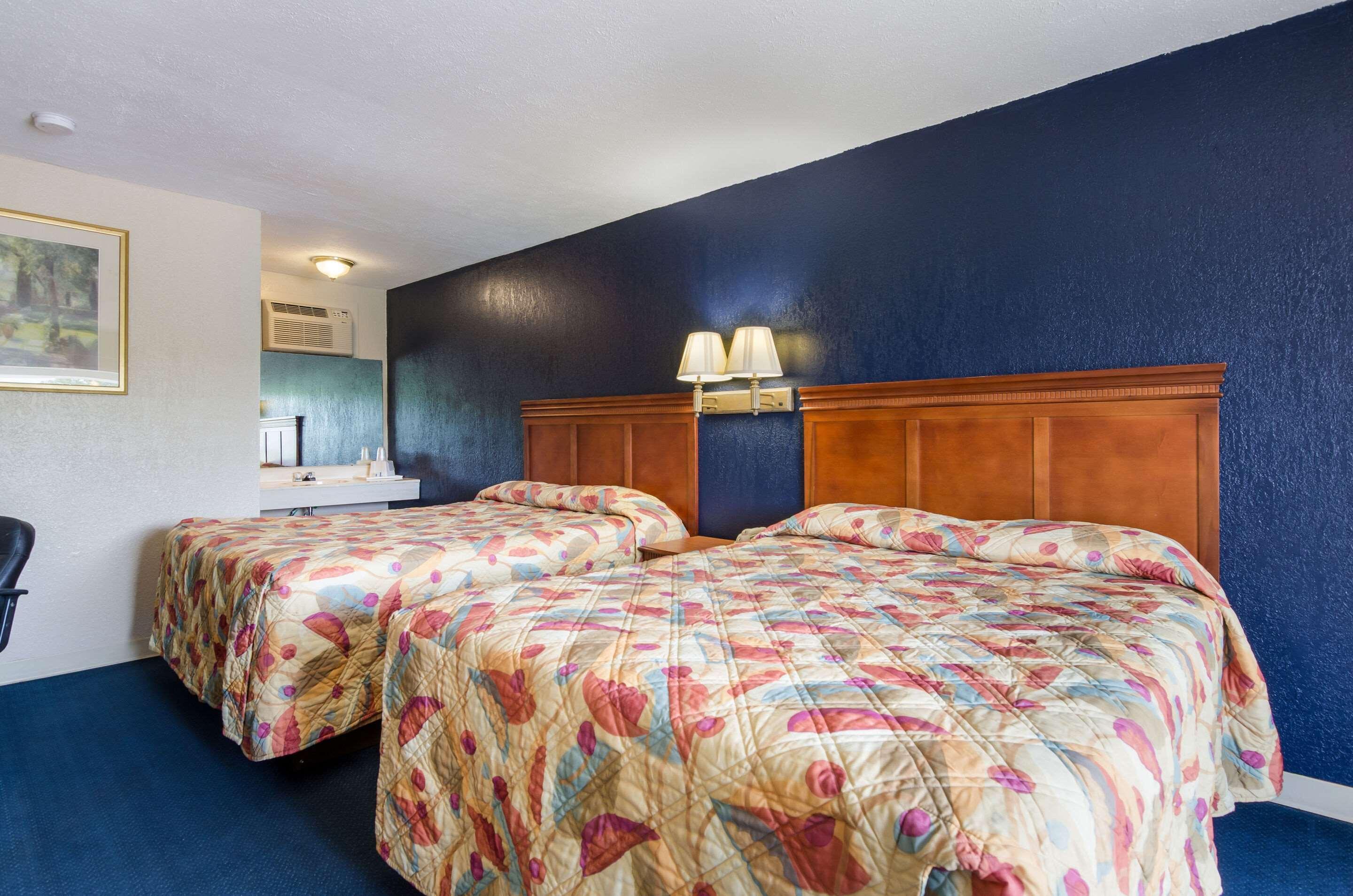 Rodeway Inn Church Hill - Tri Cities Area エクステリア 写真