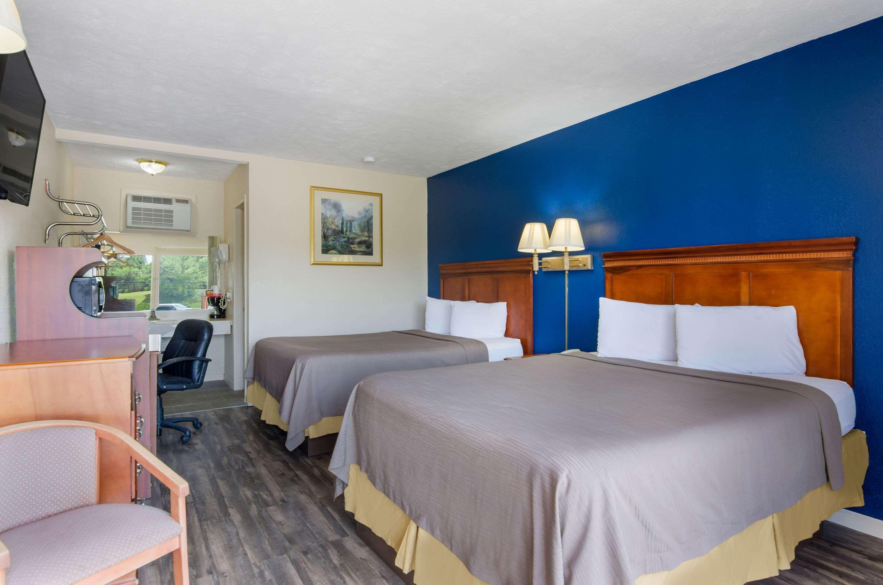 Rodeway Inn Church Hill - Tri Cities Area エクステリア 写真